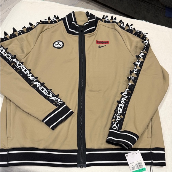 Nike Other - Nike Beige Bomber Jacket with Black Details